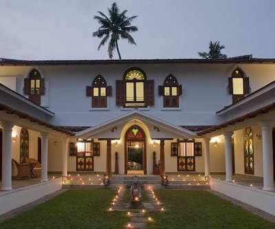 https://imgcld.yatra.com/ytimages/image/upload/t_hotel_yatra_city_desktop/v1443186191/Domestic Hotels/Hotels_Alleppey/Purity Resort/Overview.jpg